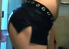 Crossdressers's practice with a big dildo