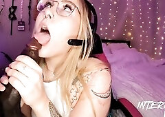 Thick Pawg can't ignore ebony knob in her face during the time that streaming