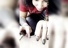 Mi'miga ginecóloga saca gomitas de mi coño mojado