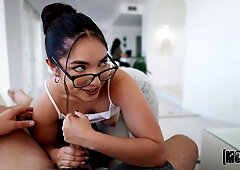 Lewd teen in glasses mind-boggling xxx clip