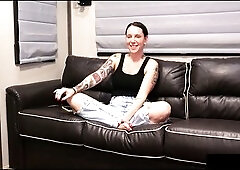 Cuckold humiliation, stepmom