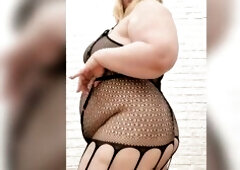 Behind the Scenes with a big beautiful woman: Candid mother I'd like to fuck Teaser