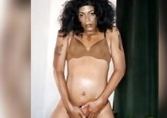 Trans cutie showing off her body and curved pick
