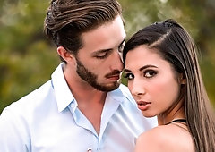 Good-looking hottie Gianna Dior likes sensual sex on the first date