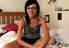 Romanian amateur webcam teen masturbate