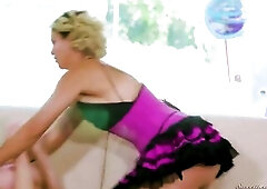 Dana Vespoli and Brandi Love know how to pay respect large cocks