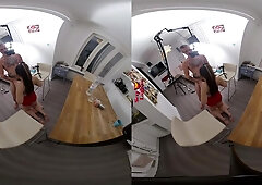 Spanish Curvy Teen - Voyeur - perVRt