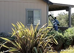 NextDoorBuddies Macho Handyman Found Jerking