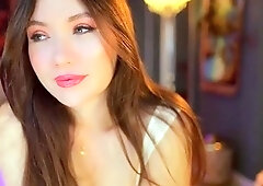 Amateur Webcam Teen Masturbates And Teases