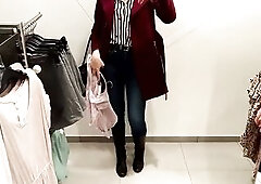 Public shopping in moist jeans, squirt x3