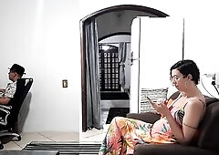 The spouse works at home during the time that the wife secretly receives her suggardad lover and takes him to the bedroom to satisfy her raunchy wishe