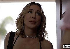 Bombshell Ts Beauty Fucks Oil Sellers Tight Pussy