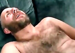 ối sao lén lút nhìn thế