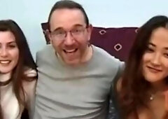 Ed Powers - retro trailer