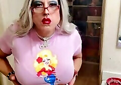 Marilyn Smoking Fetish Tease