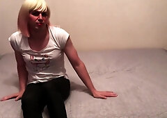 Tgirl Undresses And Posing