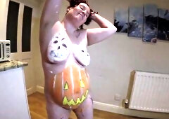 Preggo wife Halloween Pumpkin Queen Body paint