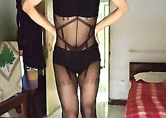 crossdress VID_20240226_020444