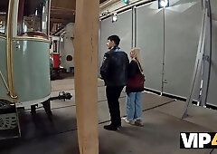 Vip4k. my pussy's leaking when he sees me hardcore...