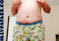 Philly fat ass Biggbutt2xl strips and shows titties and asshole