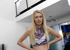 Im Fucking My Stepsis While Shes Talking On The Phone