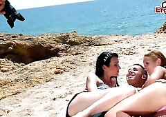 EroCom.tv - Here a woman finds thee. The 1st erotic community where normal honeys ask studs for a sex date. Try it for free