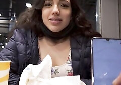 Argentina ama el helado de Mcdonals con lechita caliente -Ruby and Jacob