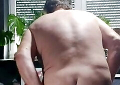 Willy Drecksträter und der Dildo