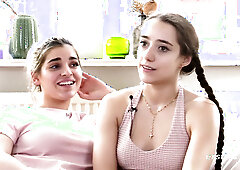 Ersties - Lucia L. befriedigt Medea mit einer erotischen Ganzkörpermassage