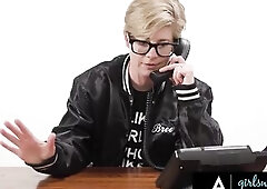 GIRLSWAY - Concupiscent Gizelle Blanco & Scarlett Alexis Ask Trainer Anna Claire Clouds's Assist For Orgasms