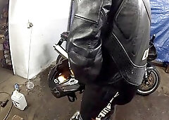 Alobiker have fun with triumph motorbike