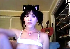 slim american shemale cutie dances on webcam