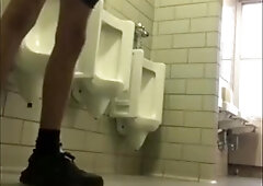College bathroom cum