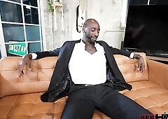 Tall thug Dre Rock hard pairs up with small Oriental cutie Clara Trinity for a wild, heated sex session. Clara oils him up, teasing each spot in advan