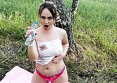 Glamorous blond masturbates and ends up squirting after a run in the forest