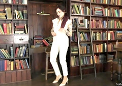 Eva Ray’s Sexy Stockings Tease in a Pink Pussy Spread