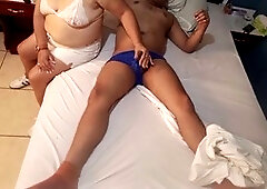 Sizzling stepmom Maduraxxxhn starts off with handjobs and gives me a blowjob