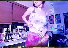 ohhi i'm live for a bit ^-^ chill dancey stream and working on the fresh update!!