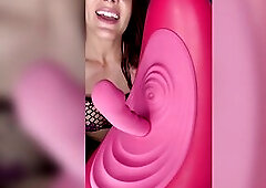 Saddle Up Cowgirls // VVD Sex Saddle Review