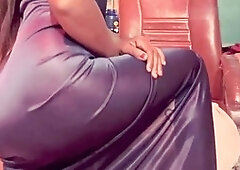 Steamy swimsuit session with Hulsi Rajput