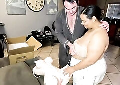 Banging an Evolova electric sex doll with a big beautiful woman black gal