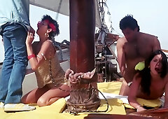 James Bande Contre Os Sex 69 (marilyn J) (1986, France, Classixxx) (fullhd Ai Upscale To 1440)