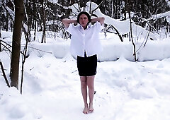 Kris - Snow Submission (MP4 - FHD)
