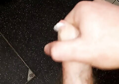 UNEXPERIENCED eighteen UNCIRCUMCISED CUM SHOTS