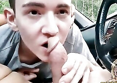 Giving a Stranger a oral-job on the side of the road - prettyboi2000x