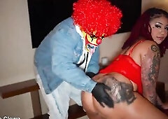 Texas Baddie Warms Gibby Up Previous to That guy Slays