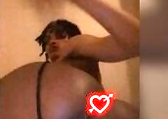 JJ the fem plays with gap