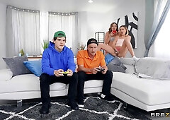 Slender Pervy Teen 18+ Wanna Suck Long Dick - Chloe Temple, Teen Chloe And Van Wylde