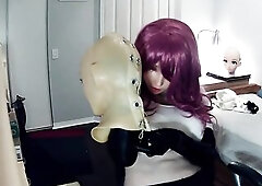 Erika & Jill Pt1! Kigurumi doll Jill shows u her Reni female mask, and her hawt rubber body!