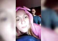 Mi novia en pijama folla como un demonio! Acaba muchas veces!